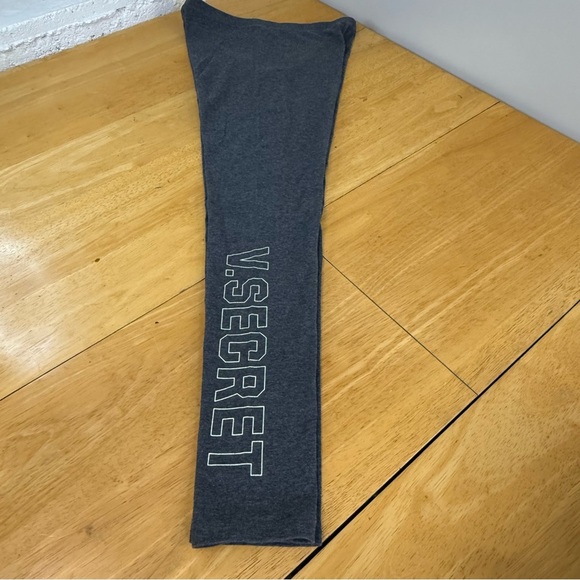 Victorias Secret Womens Gray Logo Yoga Athletic Leggings Size Medium - Picture 2 of 9
